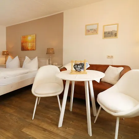 Strandkojen Apartman